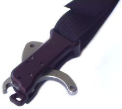 Carter Two Shot - black - with Hook/Loop strap
